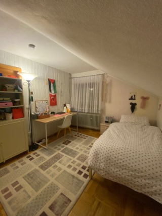 SCHÖNES WG ZIMMER NAHE HOCHSCHULE / ZENTRAL