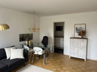 Gemütliche Wohnung mit Balkon im Herzen der Südstadt ab April zur Zwischenmiete