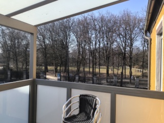 Ad image: Helles WG-Zimmer mit eigenem Balkon und Blick auf Hofgarten