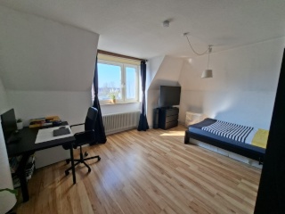 Anzeigenbild: Großes, helles WG-Zimmer in der Wüste