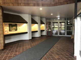 Ad image: Zwei-Zimmer-Komfortwohnung in gepflegter Wohnanlage - 40 qm - Balkon + TG-Stellplatz  - Schwimmbad & Sauna im Haus