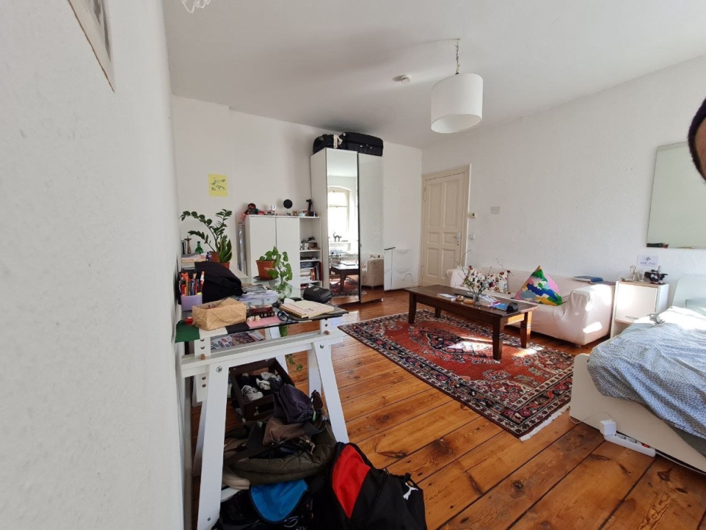 Sunny, spacious and calm 1-Room top floor Apartment in Friedrichshain, 4th floor facing south with lots of light, Sonnige & Geräumige 1-Zimmer Wohnung in Friedrichshain – Ebertystraße 54, 10249 Berlin Friedrichshain – Vorschaubild 7