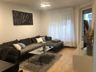 Anzeigenbild: Schöne geräumige 2-Zimmer Wohnung im schönen Oberursel (Taunus)