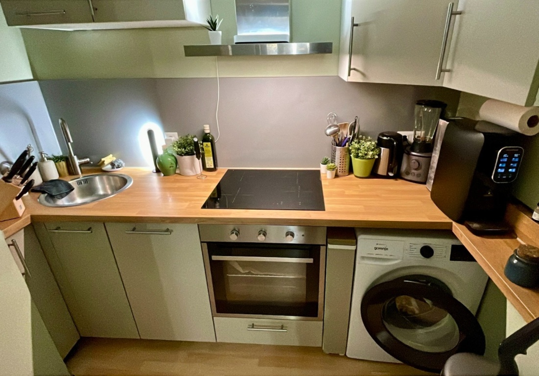 Möbliertes 1-Zimmer-Apartment in der Maxvorstadt – zentrale, ruhige Lage, top Anbindung – 80799 München Maxvorstadt – Vorschaubild 5