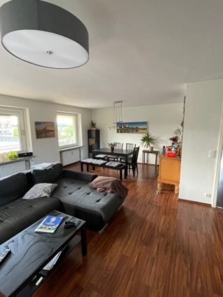 Imagen del anuncio: 2 Nachmieter gesucht für 3er WG am Galgenberg in perfekter Lage zwischen Uni und Innenstadt