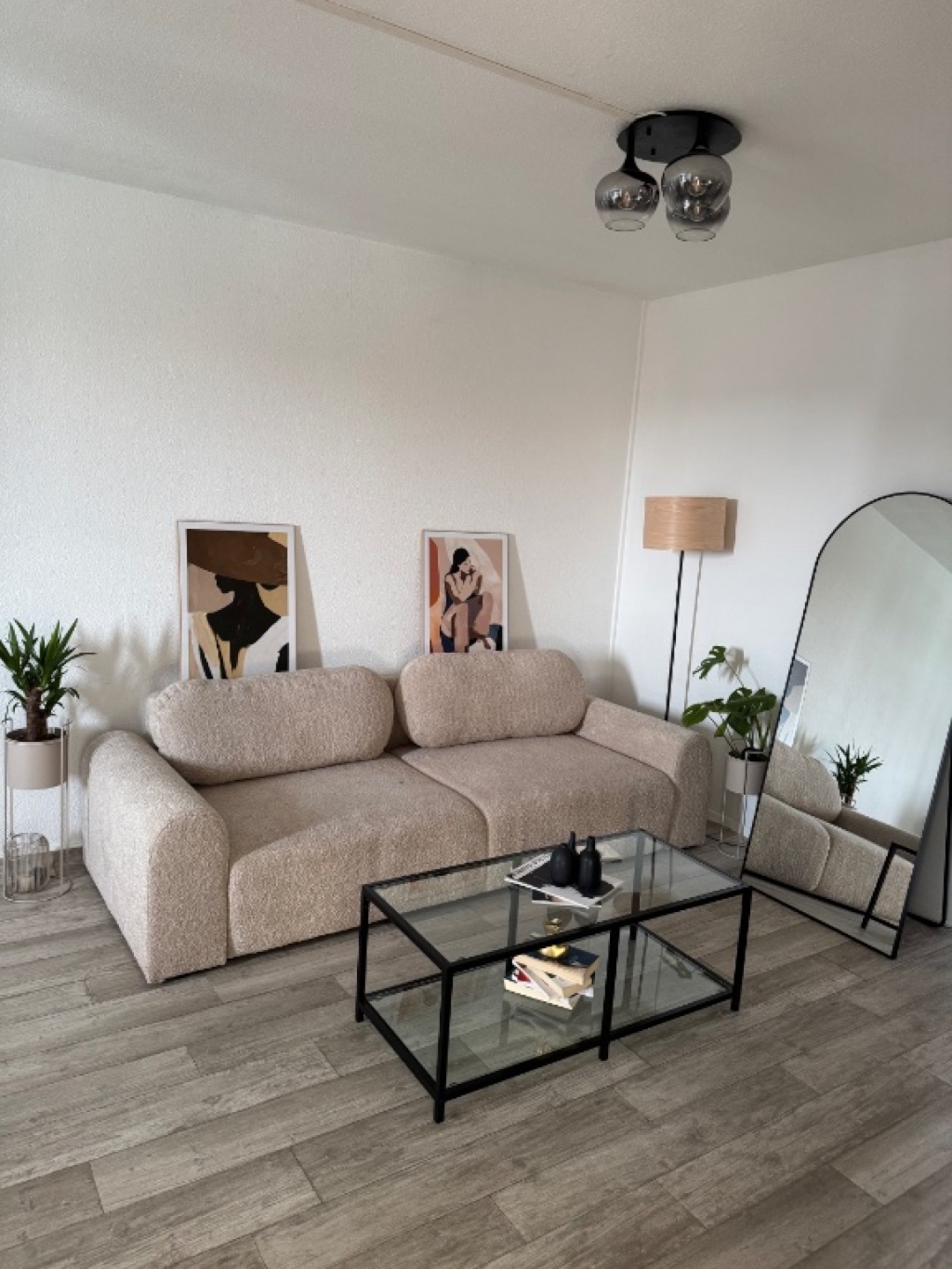 Möblierte Wohnung zur Zwischenmiete (3 Monate) – Balkon & gute Anbindung - KEIN PAAR