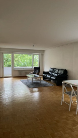 Anzeigenbild: Room Available April in 8053 Zurich