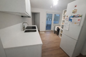 Anzeigenbild: Zimmer in WG mit wunderschönem Ausblick