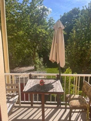 Ad image: süße familiäre WG sucht - Altbau in guter Lage