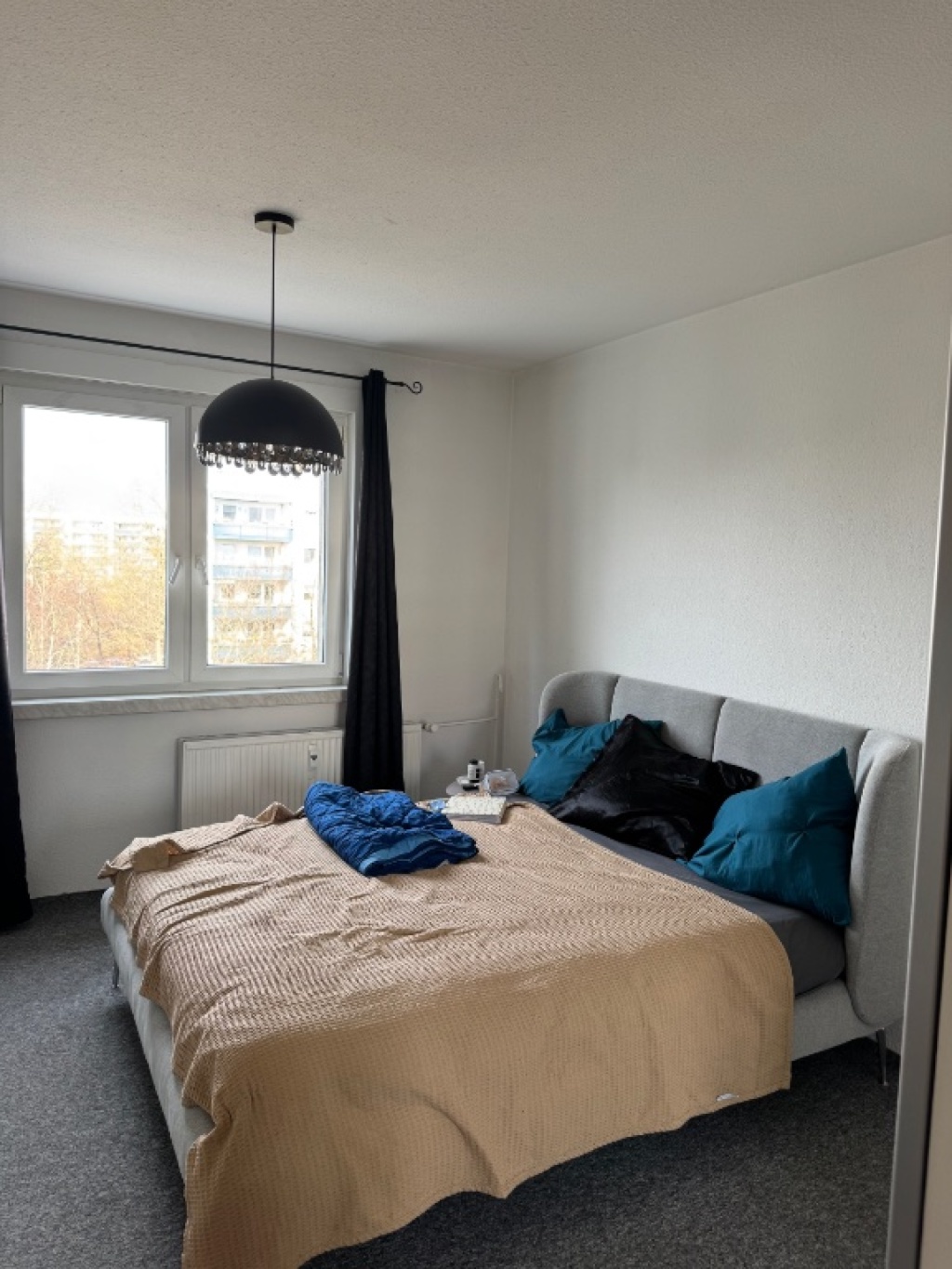 Möblierte Wohnung zur Zwischenmiete (3 Monate) – Balkon & gute Anbindung - KEIN PAAR – Lily-Braun-Straße, 12619 Berlin Hellersdorf – Vorschaubild 4