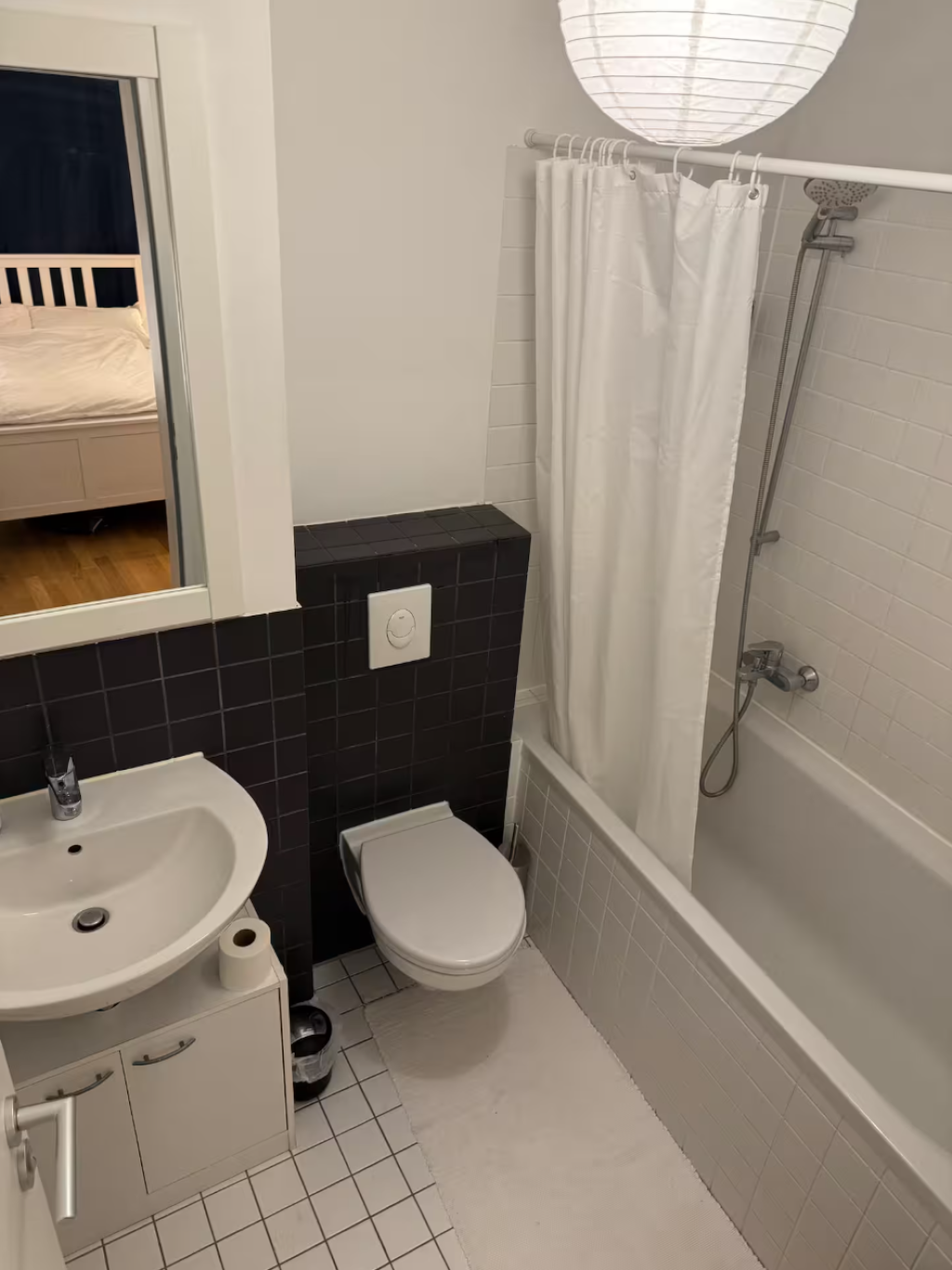 ✅ Checkpoint Charlie | 40€ per day All-In | 30sqm Studio + Balcony – Lindenstraße 75, 10969 Berlin Mitte – Vorschaubild 4