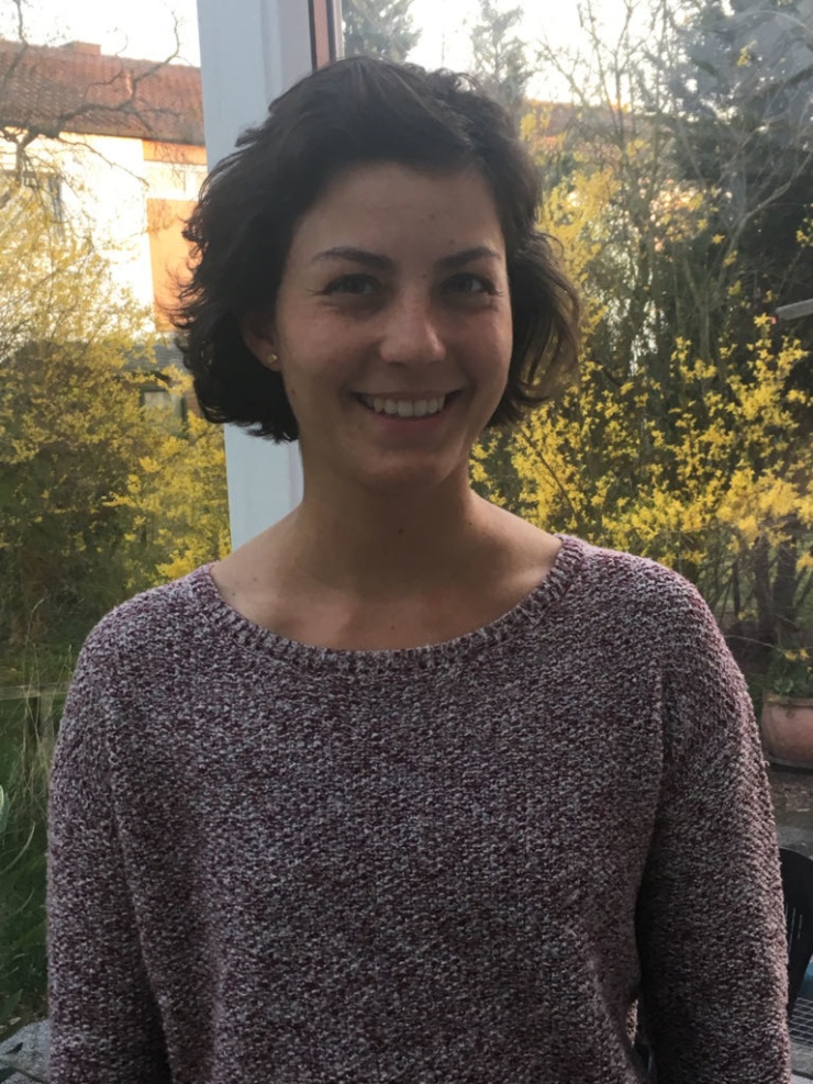 Ad image: Junge Frau in Festanstellung sucht Wohnung