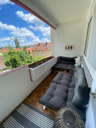 Anzeigenbild: Große 4-Zimmer Wohnung mit Balkon – perfekt für Studenten-WG (Passau)