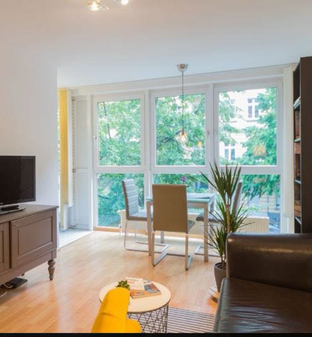Flat Prenzlauer Berg Erich-Weinert-Straße 137 - picture 1