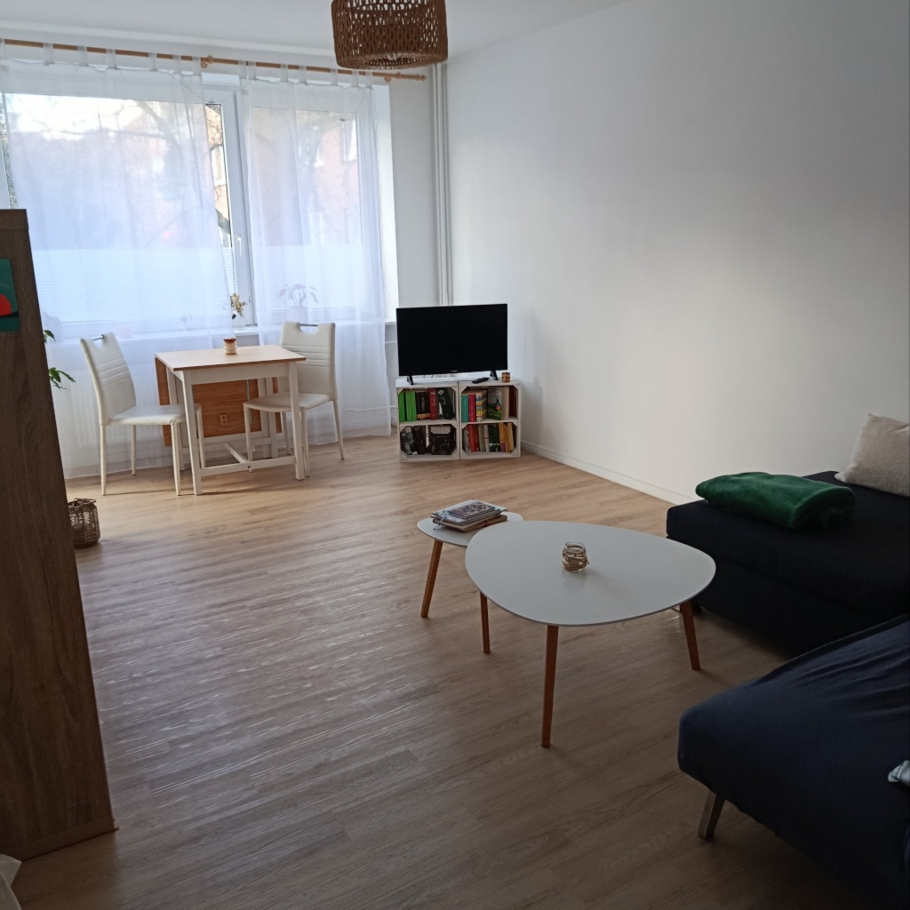 Schönes und gemütliches WG-Zimmer in ruhiger Lage als Zwischenmiete zu vermieten