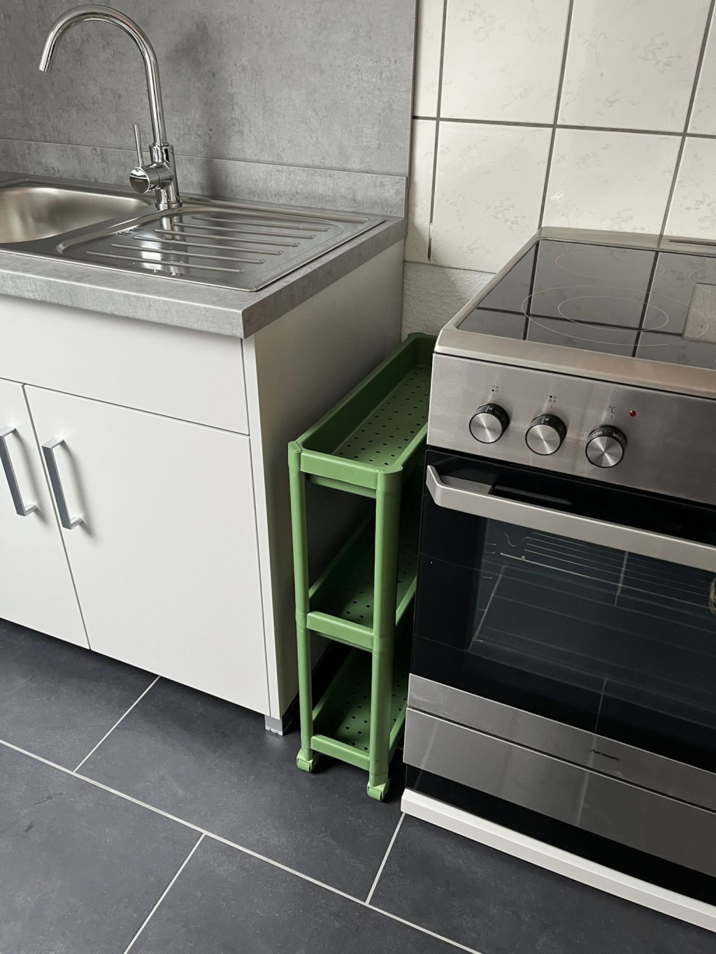 Für Singles: Modern ausgebaute 2,5 ZKB-Wohnung mit EBK für 1 Person, ruhige Hofhauslage in der Südstadt mit Blick in den Meißner – Frankfurter Straße 159, 34121 Kassel Südstadt – Vorschaubild 6