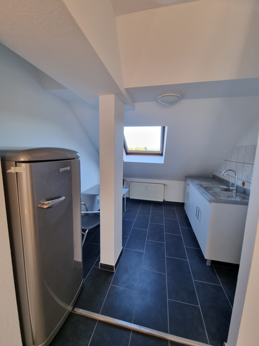 Für Singles: Modern ausgebaute 2,5 ZKB-Wohnung mit EBK für 1 Person, ruhige Hofhauslage in der Südstadt mit Blick in den Meißner – Frankfurter Straße 159, 34121 Kassel Südstadt – Vorschaubild 4