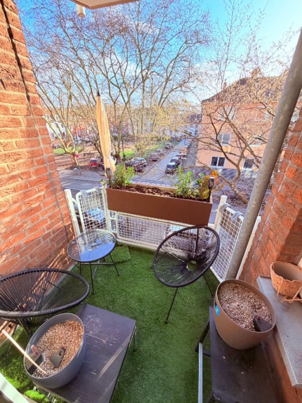 1,5 - Zimmerwohnung mit separater Küche + Balkon in guter Lage in Köln Lindenthal!