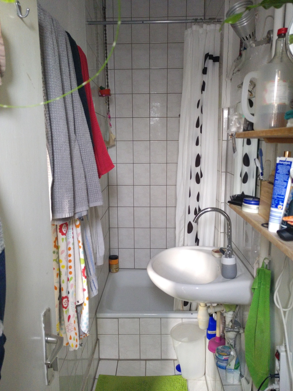 Habitación en WG Ost Schlößlestraße - Bad