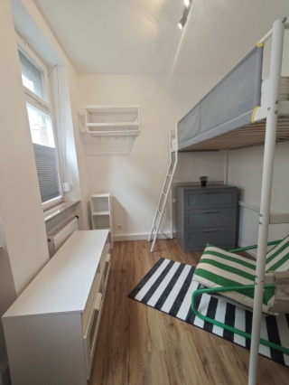 Anzeigenbild: Möbliertes WG Zimmer in sanierter Wohnung in Heilbronn