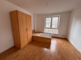 Anzeigenbild: Mitbewohner*in gesucht, WG
