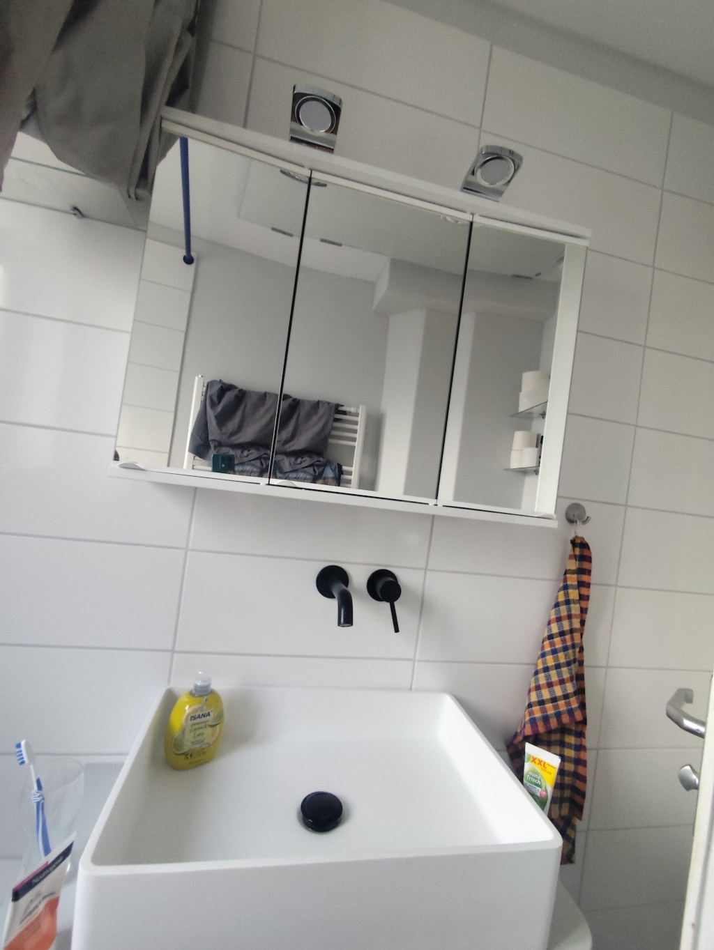 Wohnung möbliert in ruhiger Lage ab September – Im Kappelfeld, 70469 Stuttgart Feuerbach – Vorschaubild 3