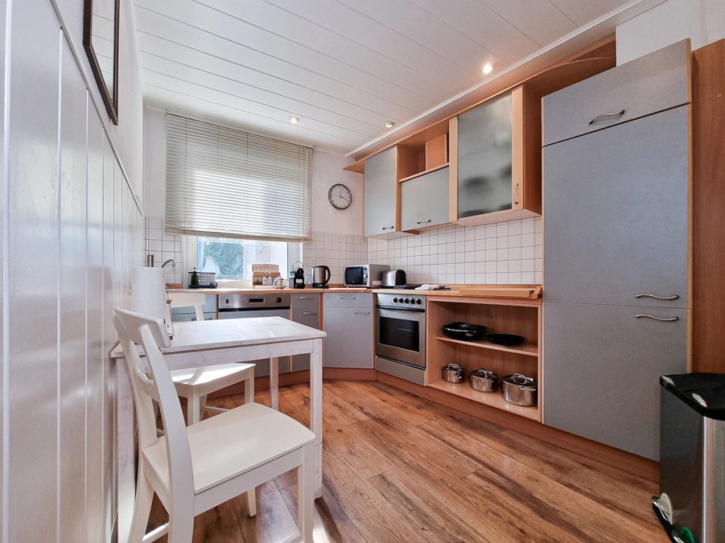 2 Zimmer Wohnung – voll möbliert – nahe Zentrum – Essen - 46 m2 – Goldschmidtstraße 3, 45127 Essen Ostviertel – Vorschaubild 4