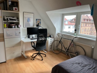 Anzeigenbild: ☀️ Helles Zimmer mit bester Aussicht in 4er WG ☀️