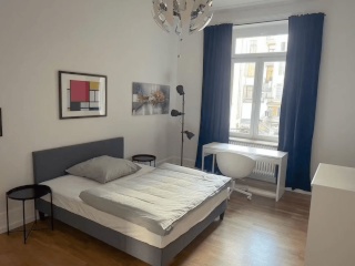 Anzeigenbild: Gepflegtes & geräumiges Zimmer in Frankfurt am Main