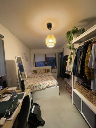Anzeigenbild: 30qm WG-Zimmer in zentraler Lage wird frei