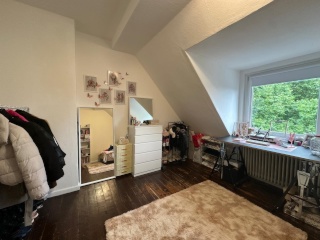 Anzeigenbild: WG-Zimmer in 6er WG in bester Lage