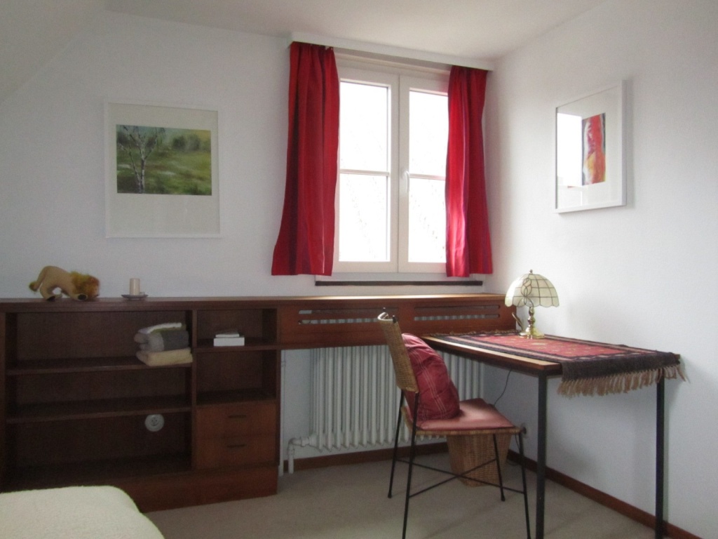 Flatshare Obertürkheim Asangstrasse - Dachzimmer 2.OG