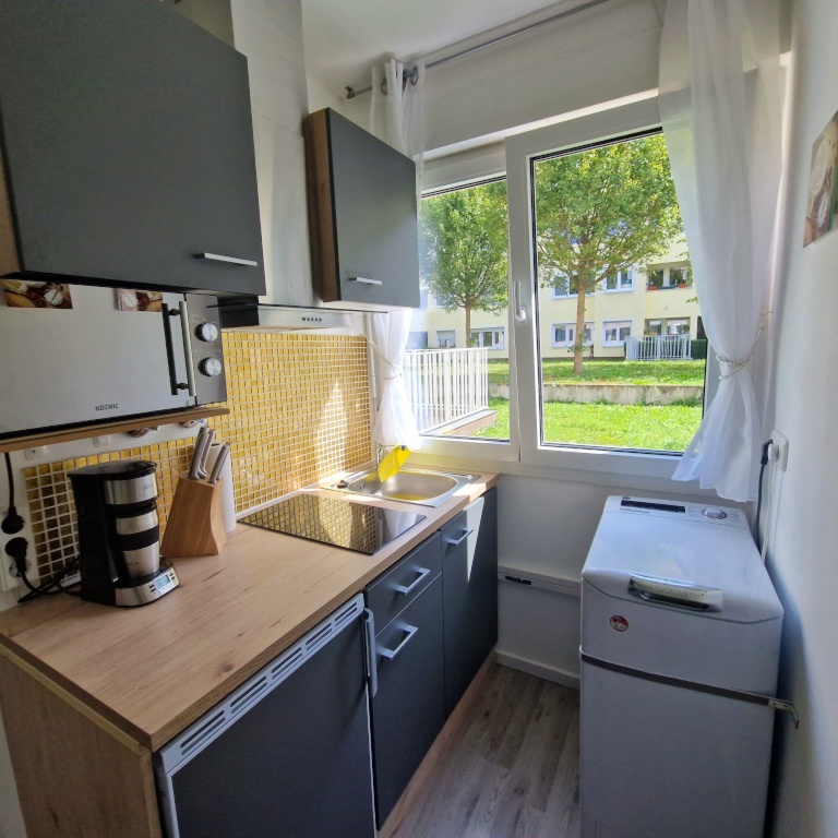 Fully equipped, quiet and just renovated flat (Schwabing/Munich) / Voll ausgestattete, ruhige und renovierte Wohnung (Schwabing/München) – Leonhard-Frank-Strasse 7, 80796 München Schwabing-West – Vorschaubild 12
