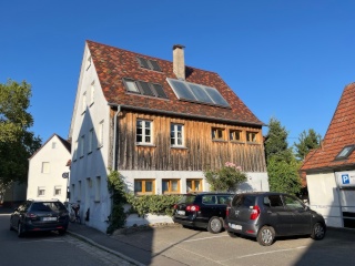 Charakterhaus sucht dritten Mitbewohni