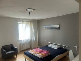 Imagen del anuncio: Gran habitación en amplio GT