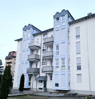 Ad image: Frisch renoviertes Studio-Apartment, EBK, Balkon und TG-Stellplatz ab 1.6., ruhige Lage,  Bus 5min, S-Bahn 10min, Philippsburg Gerstenfeldstr.
