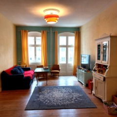 Wunderschöne helle 4-Zimmer Altbau Wohnung mit Balkon im beliebten Graefekiez – teilmöbliert 3 OG — photo 1