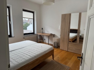 Anzeigenbild: ca. 20 qm Möblierte WG Zimmer in einer wunderschönen Altbauwohnung in Unterbilk zu vermieten