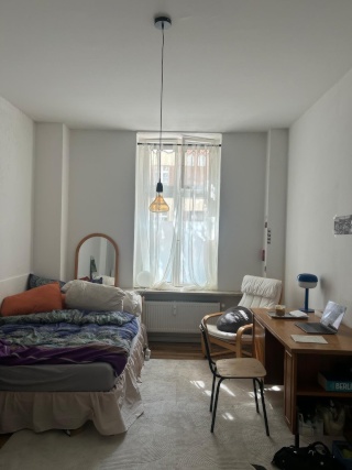 Room free in 2 person shared flat - neukolln