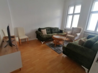 Anzeigenbild: 2 Zimmer Hinterhaus Altbauwohnung