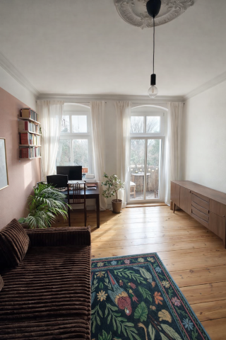 Anzeigenbild: BRIGHT ALTBAU GEM: 2-Rooms, Balcony & REGISTRATION POSSIBLE (May 1st – June 26th)