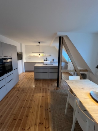 Wohnung  in saniertem Altbau bereit für die Gründung einer WG