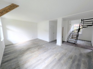 Anzeigenbild: Neu Gebaute Wohnung für WG mit mehreren freien Zimmern