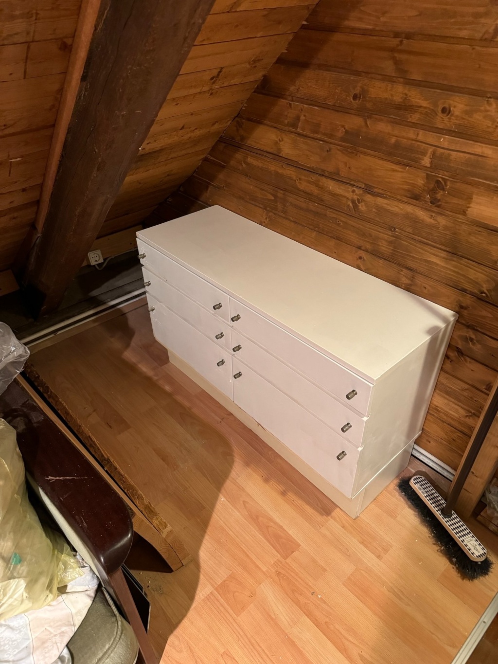 WG-Zimmer Untertürkheim Goldbergstraße 6 - Wohnzimmer DG