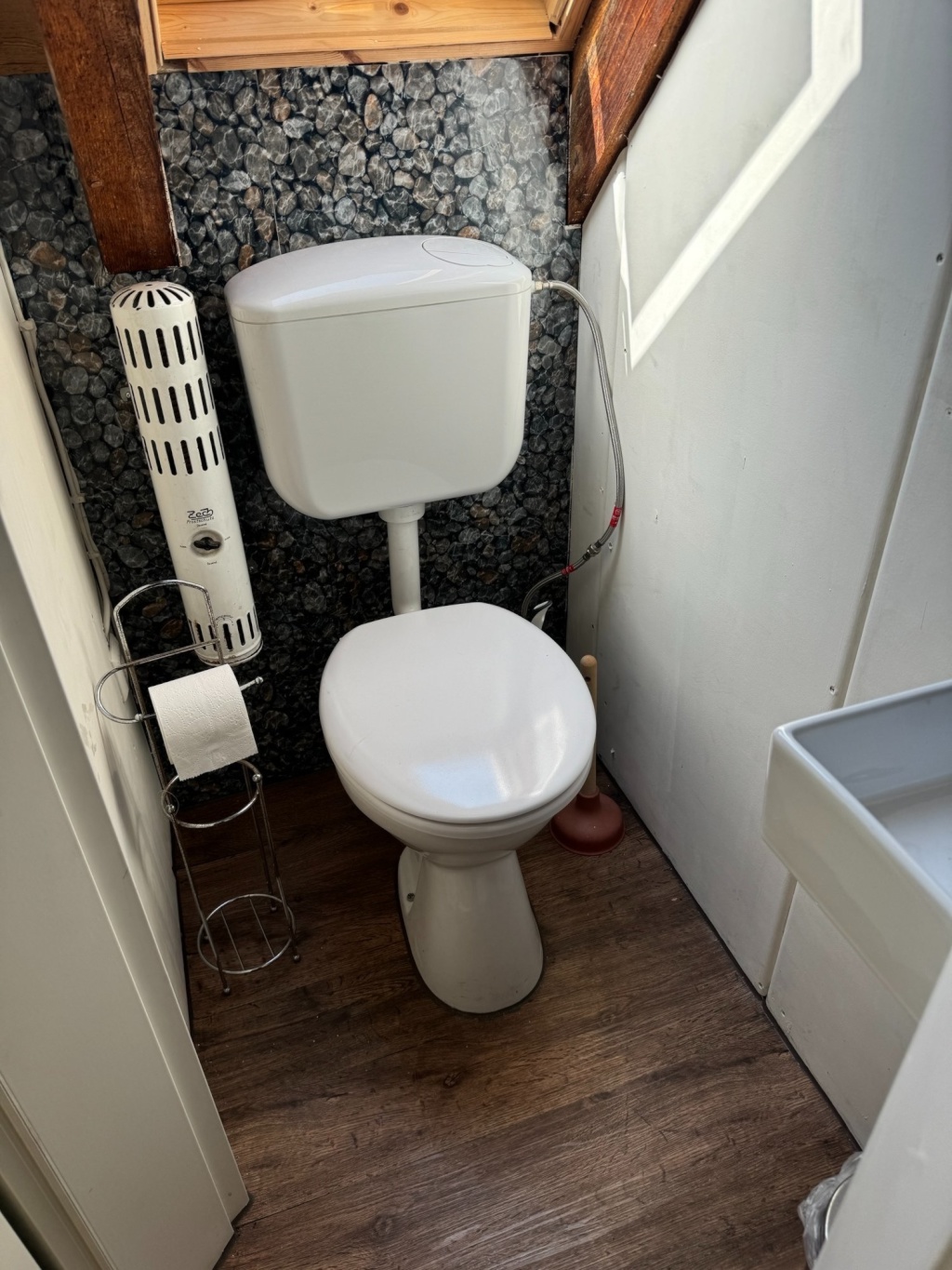 WG-Zimmer Untertürkheim Goldbergstraße 6 - Bad DG