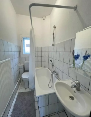 Ad image: Comfortable and stylish room ready in a clean flatshare apartment