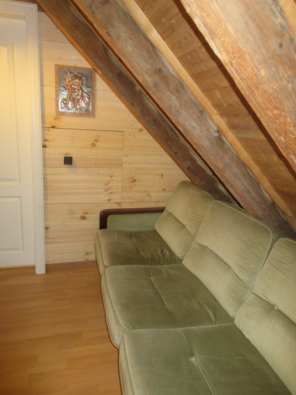 WG-Zimmer Untertürkheim Goldbergstraße 6 - Wohnzimmer DG
