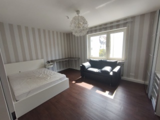 Anzeigenbild: Zimmer in 2er WG in großer Wohnung mit großer Dachterrasse