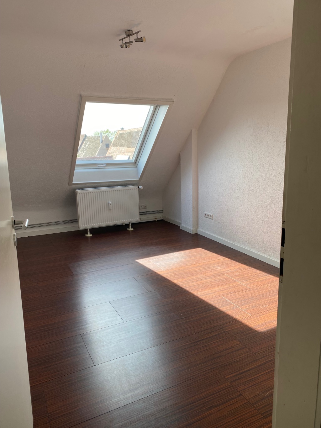 4 Zimmer DG-Wohnung zur 3er-WG Neugründung - 2 Minuten zur Straßenbahnlinie 5 – 68239 Mannheim Seckenheim – Vorschaubild 5
