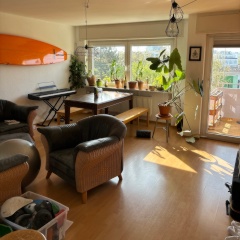 Anzeigenbild: Zimmer in Zweier-WG mit sonnigem Wohnzimmer und Balkon